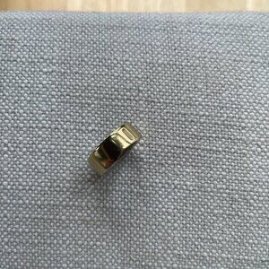 Oura Ring 4 Model - Size 5 Gold
